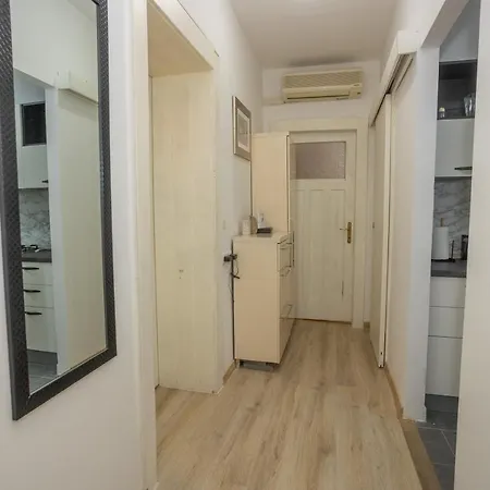 Apartment Toni